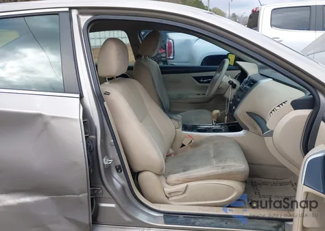 2014 Nissan Altima 2.5 S z USA, uszkodzony, nr VIN 1N4AL3AP9EN362529